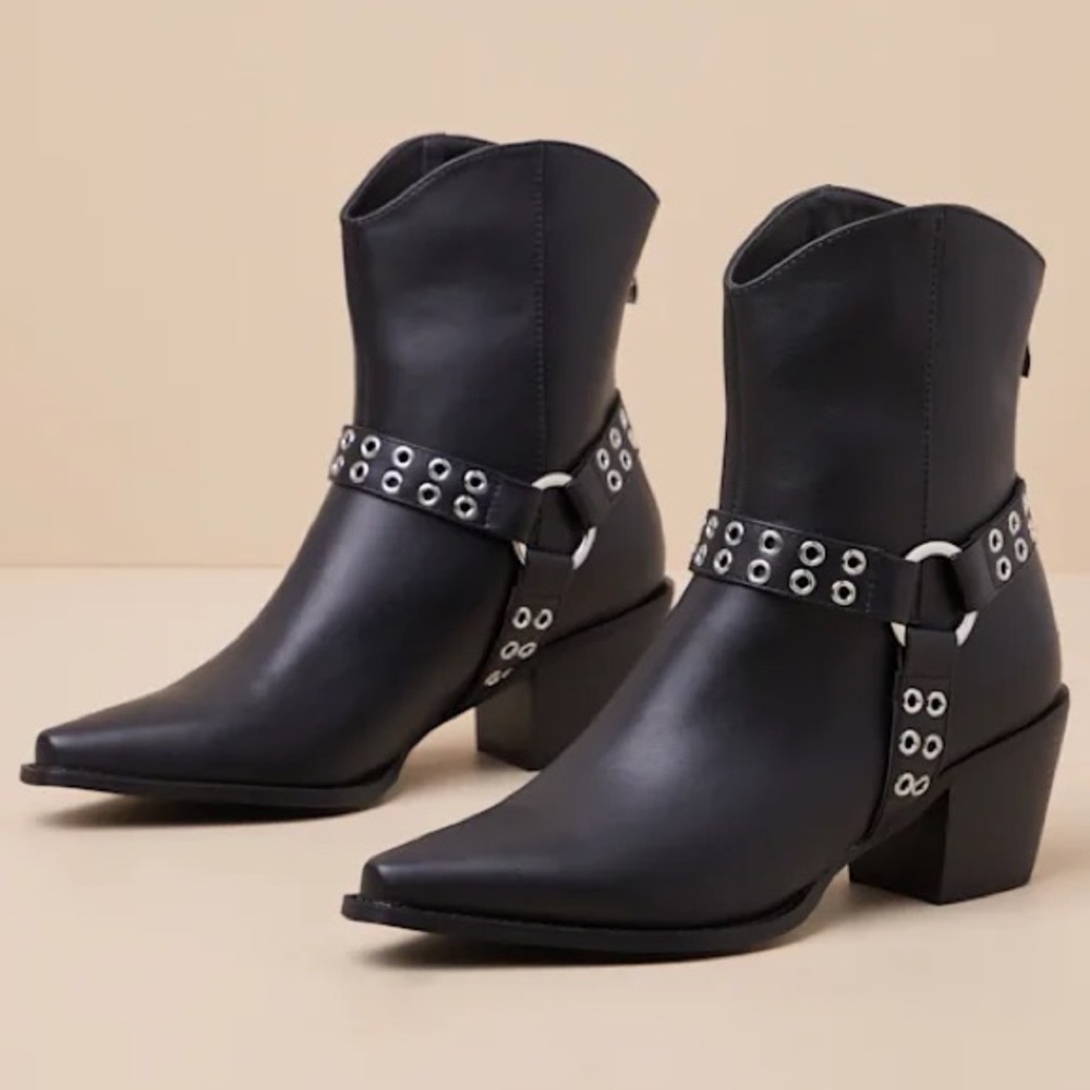 Women’s Black Booties Block Heel Silver Accents Chelsea Boot Size 8 Fall Boot